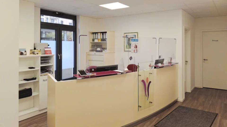 Empfangsbereich der Hausarztpraxis Kaupert